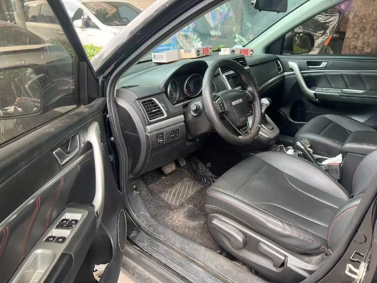 2019 Haval M6 1.5T 150HP L4 7DCT,autocango,china used car exporter,china ev exporter,chinese used car exporter,chinese used ev exporter