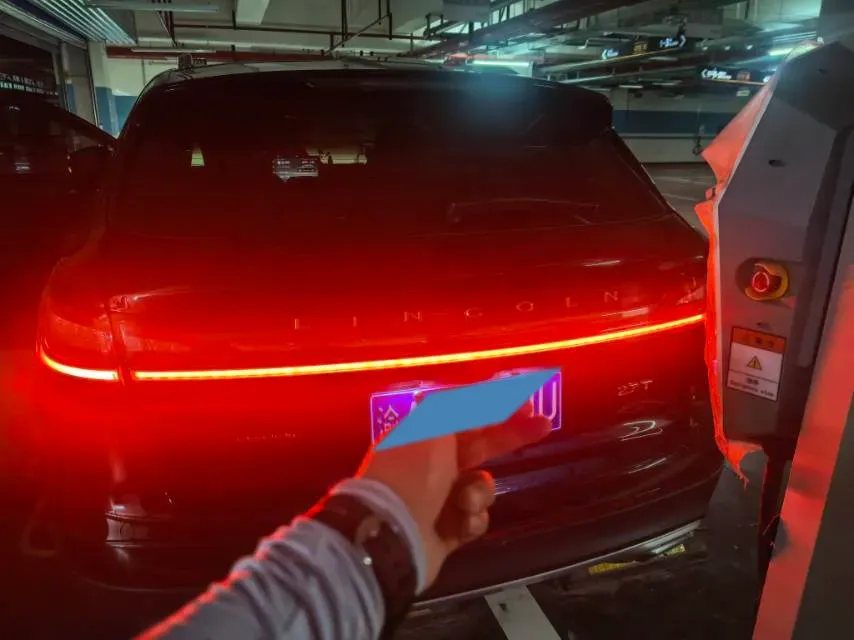 2021 Lincoln Nautilus 2.0T 245HP L4 8AT,autocango,china used car exporter,china ev exporter,chinese used car exporter,chinese used ev exporter