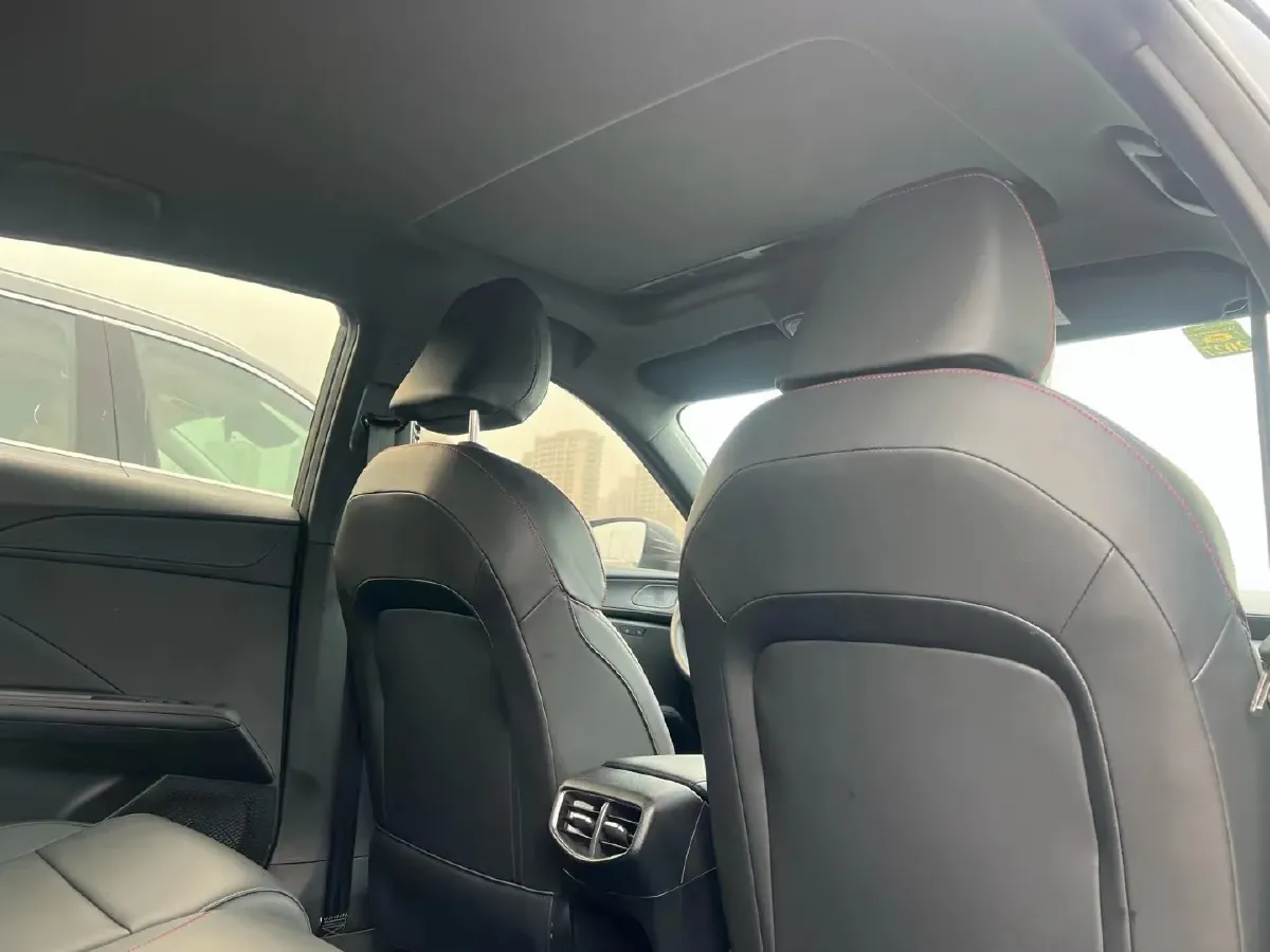 2025 MG 5 1.5T 181HP L4 7DCT,autocango,china used car exporter,china ev exporter,chinese used car exporter,chinese used ev exporter