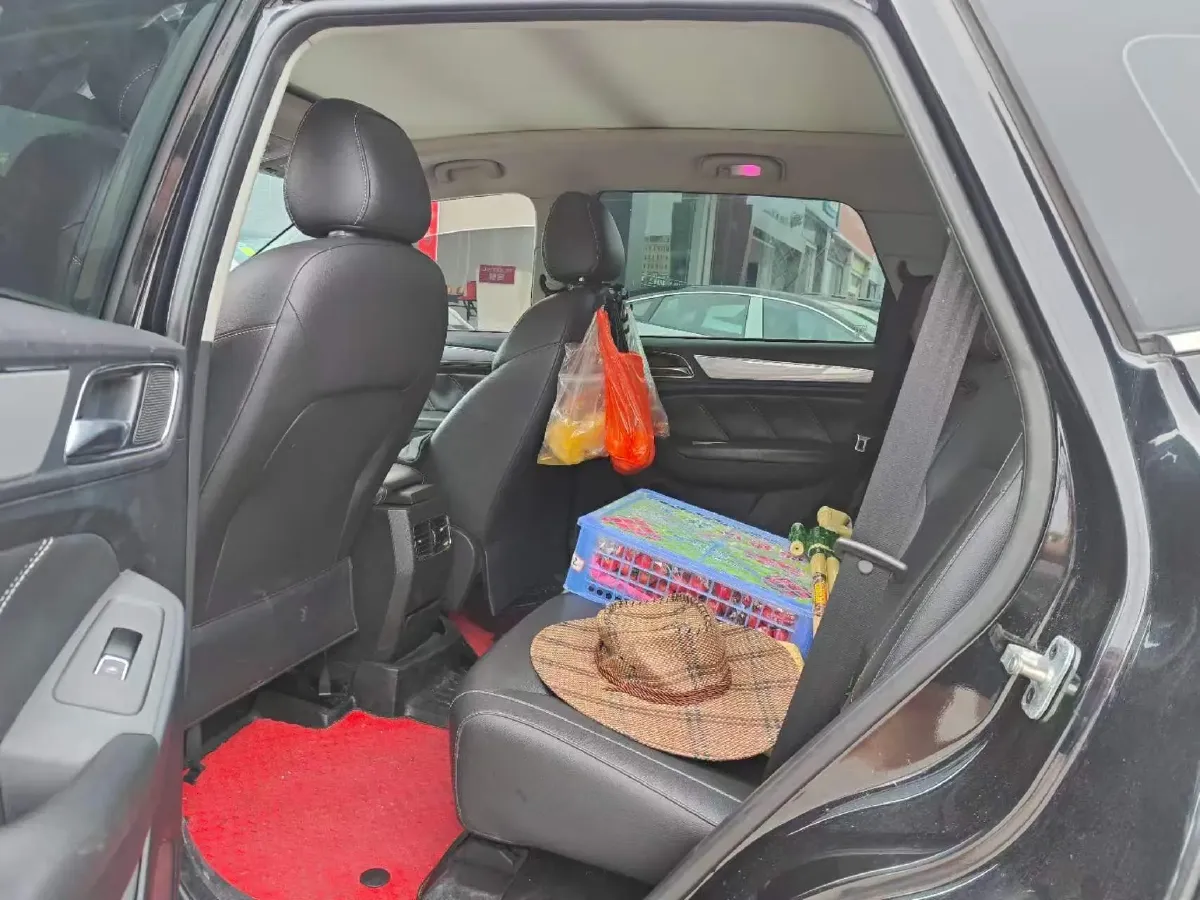 2019 Mitsubishi Eclipse Cross 1.5T 170HP L4 6MT,autocango,china used car exporter,china ev exporter,chinese used car exporter,chinese used ev exporter