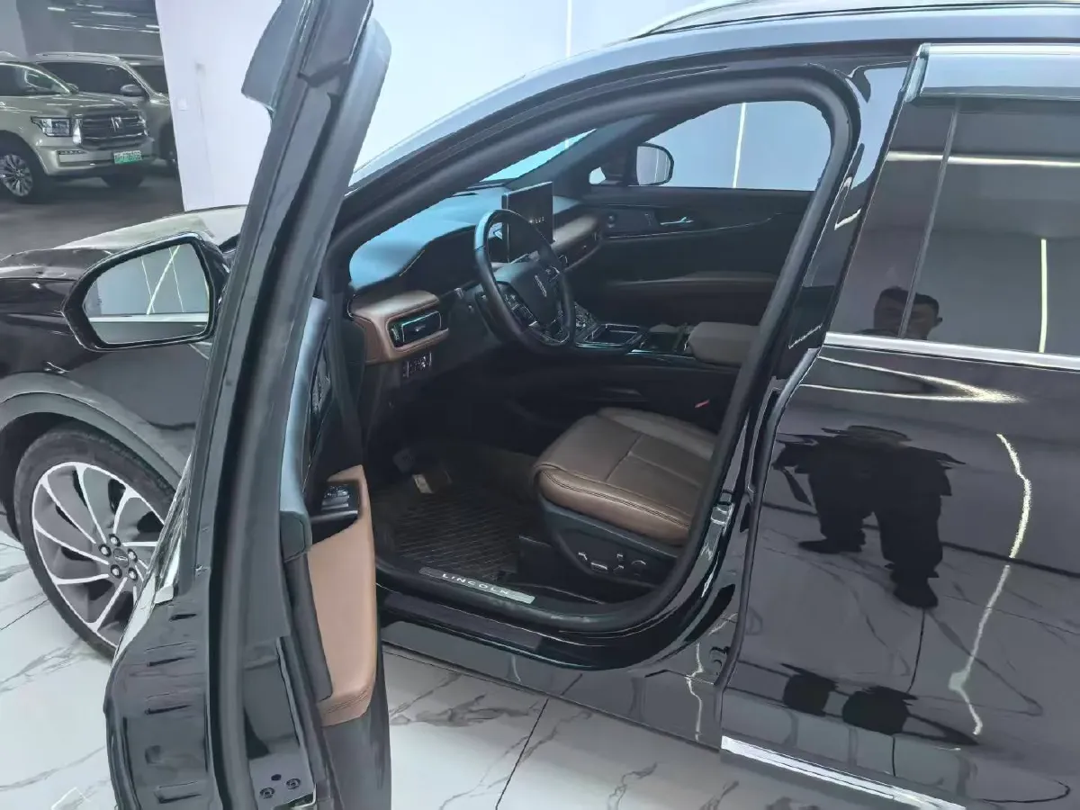 2021 Lincoln Nautilus 2.7T 322HP V6 8AT,autocango,china used car exporter,china ev exporter,chinese used car exporter,chinese used ev exporter