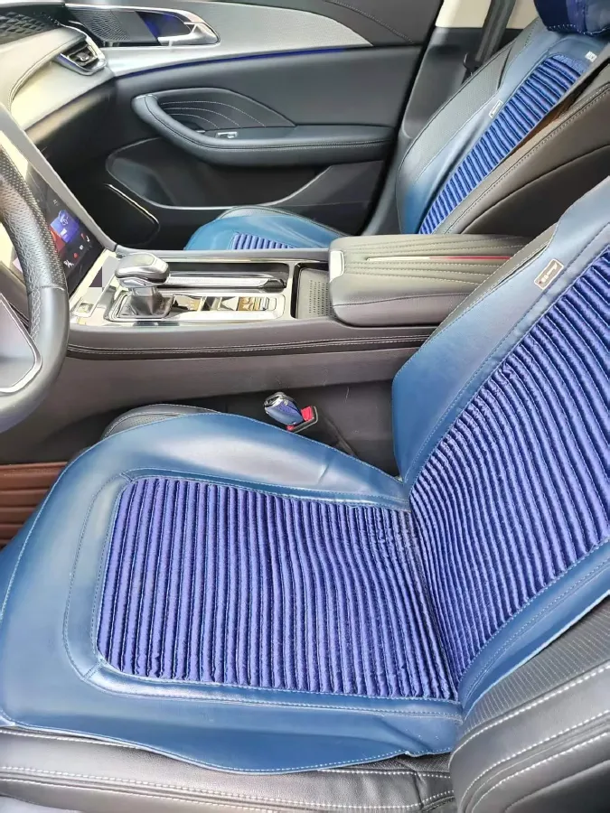 2023 HongQi H5 2.0T 224HP L4 8AT,autocango,china used car exporter,china ev exporter,chinese used car exporter,chinese used ev exporter