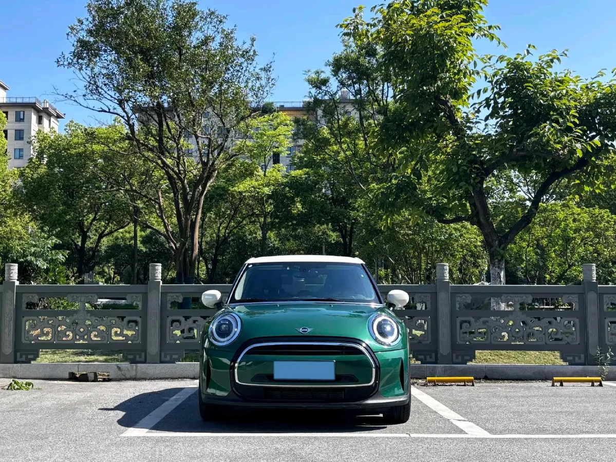 2022 MINI MINI 1.5T 136HP L3 7DCT,autocango,china used car exporter,china ev exporter,chinese used car exporter,chinese used ev exporter