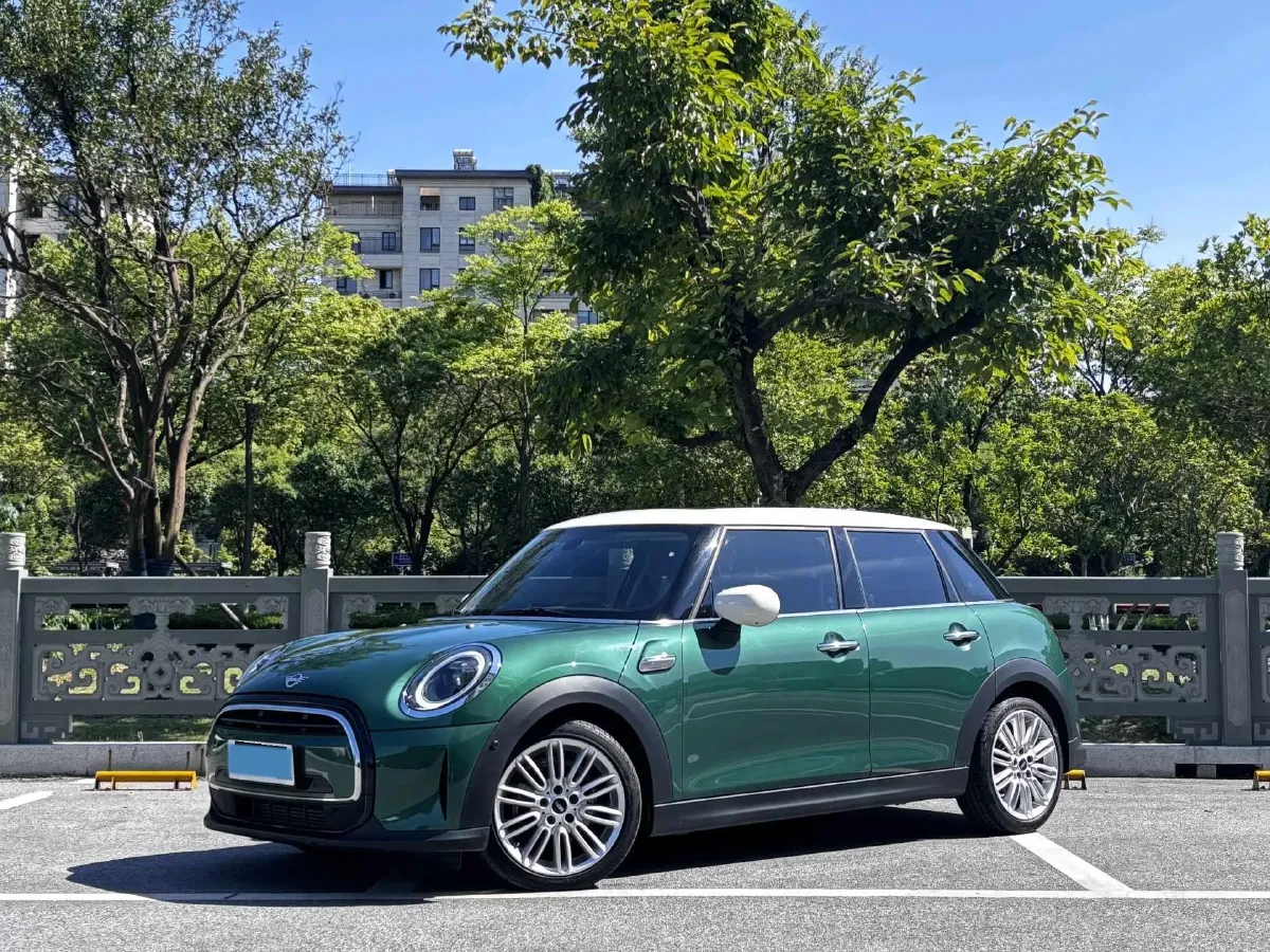 2022 MINI MINI 1.5T 136HP L3 7DCT,autocango,china used car exporter,china ev exporter,chinese used car exporter,chinese used ev exporter
