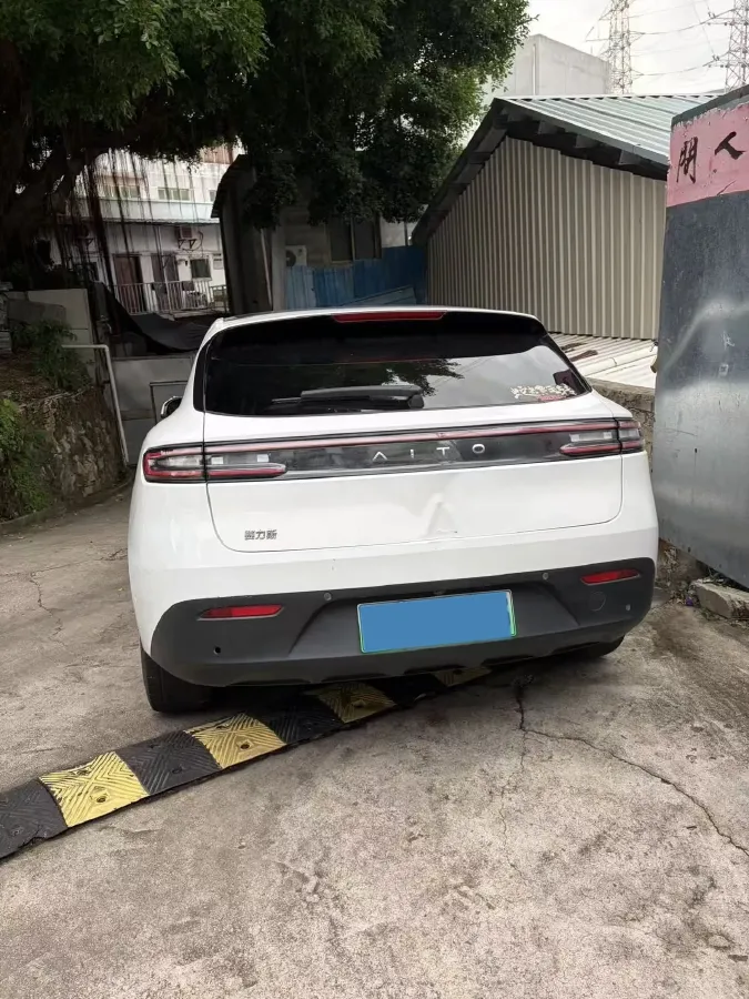 2022 AITO AITO M5 Range Extended 125HP REEV 40KWH,autocango,china used car exporter,china ev exporter,chinese used car exporter,chinese used ev exporter