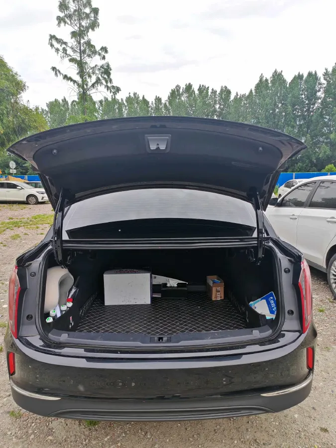 2024 HongQi E-QM5 BEV 60KWH,autocango,china used car exporter,china ev exporter,chinese used car exporter,chinese used ev exporter