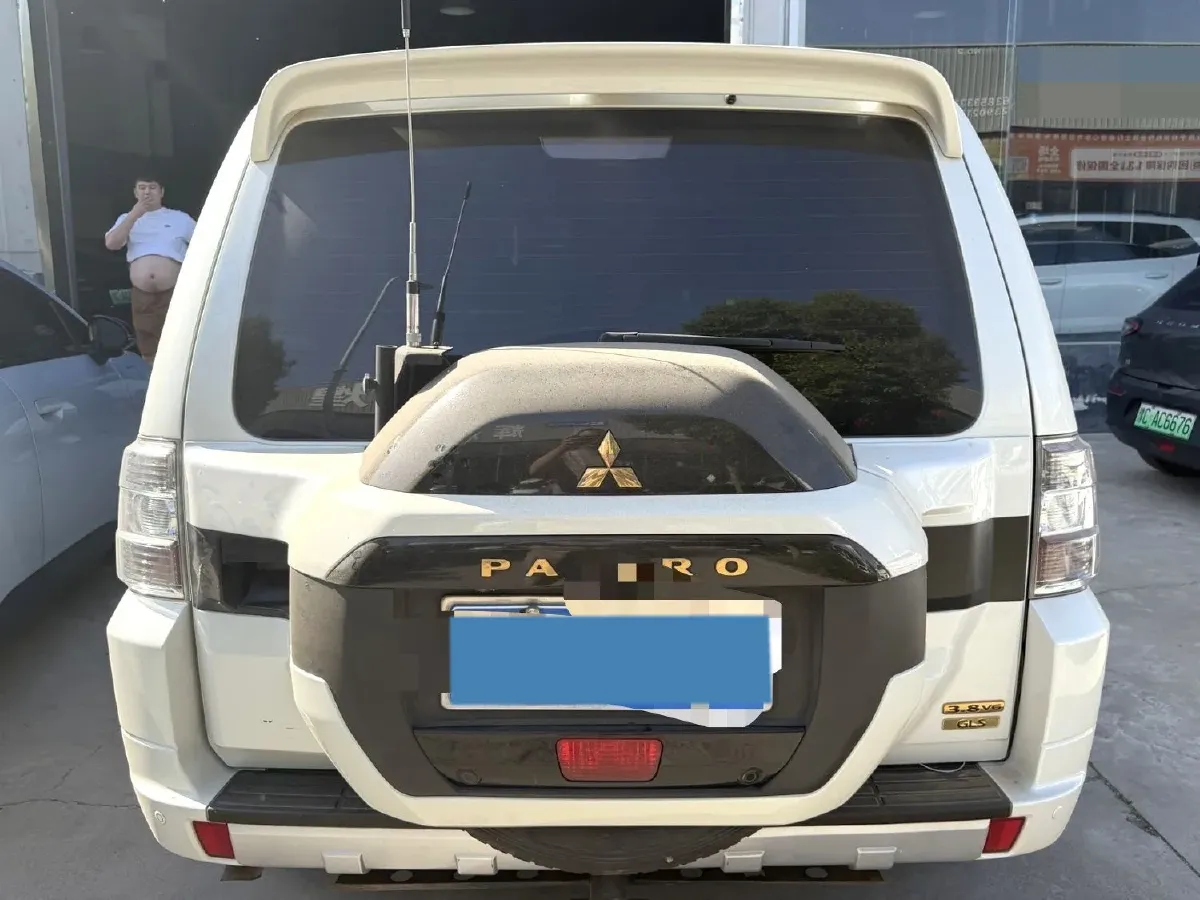 2018 Mitsubishi Pajero 3.0L 174HP V6 5AT,autocango,china used car exporter,china ev exporter,chinese used car exporter,chinese used ev exporter
