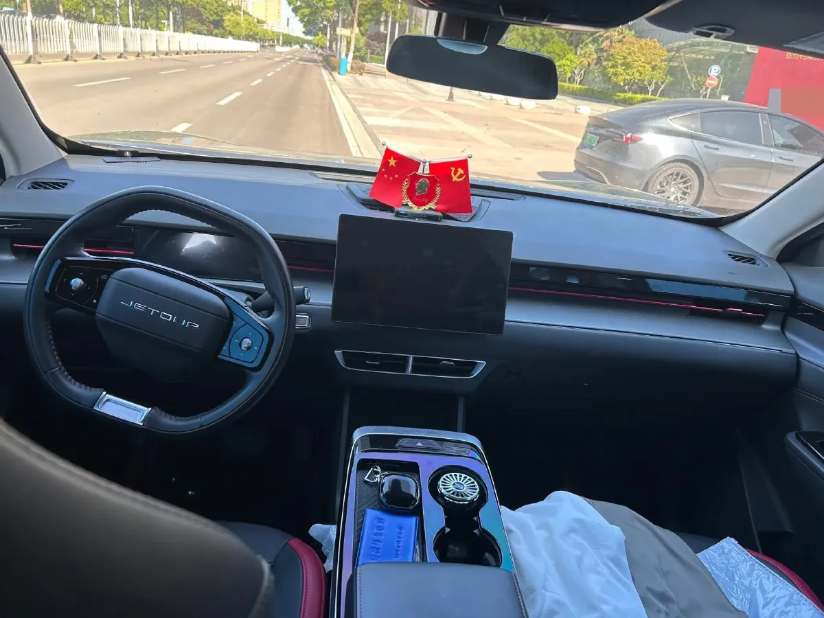 2022 Jetour DASHING 1.6T 197HP L4 7DCT,autocango,china used car exporter,china ev exporter,chinese used car exporter,chinese used ev exporter