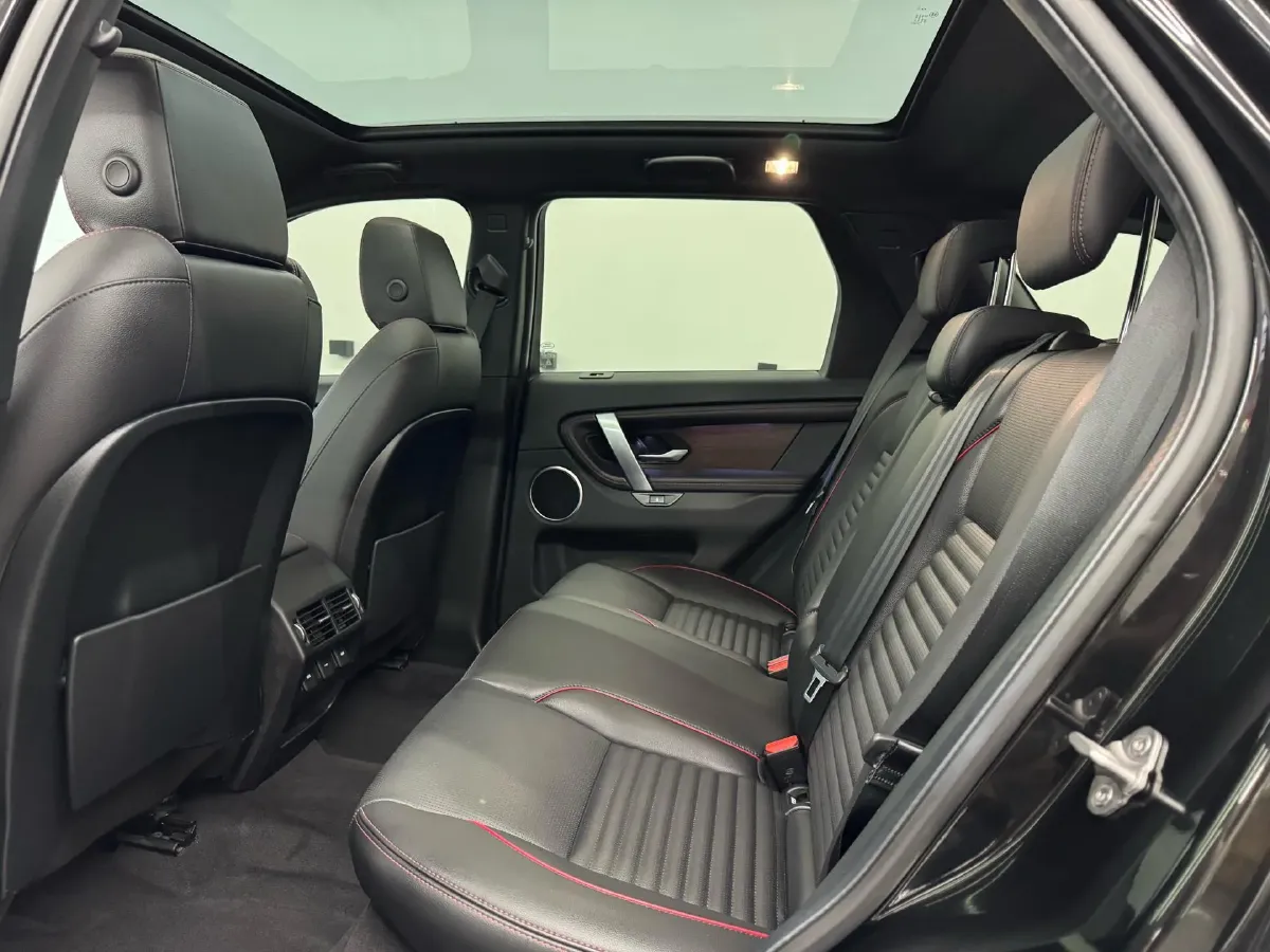 2022 Land Rover Discovery Sport 2.0T 249HP L4 9AT,autocango,china used car exporter,china ev exporter,chinese used car exporter,chinese used ev exporter