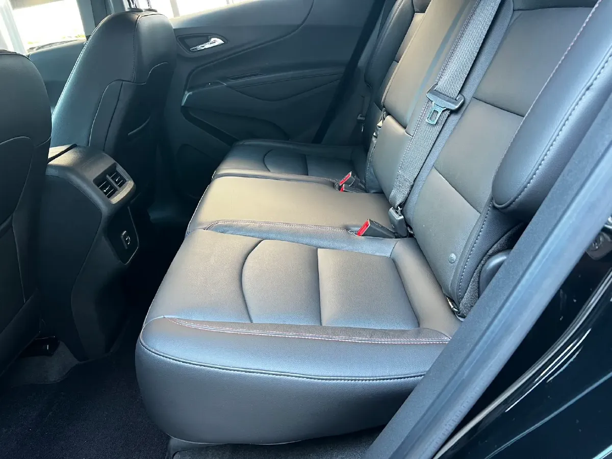 2019 Chevrolet Equinox 2.0T 260HP L4 9AT,autocango,china used car exporter,china ev exporter,chinese used car exporter,chinese used ev exporter