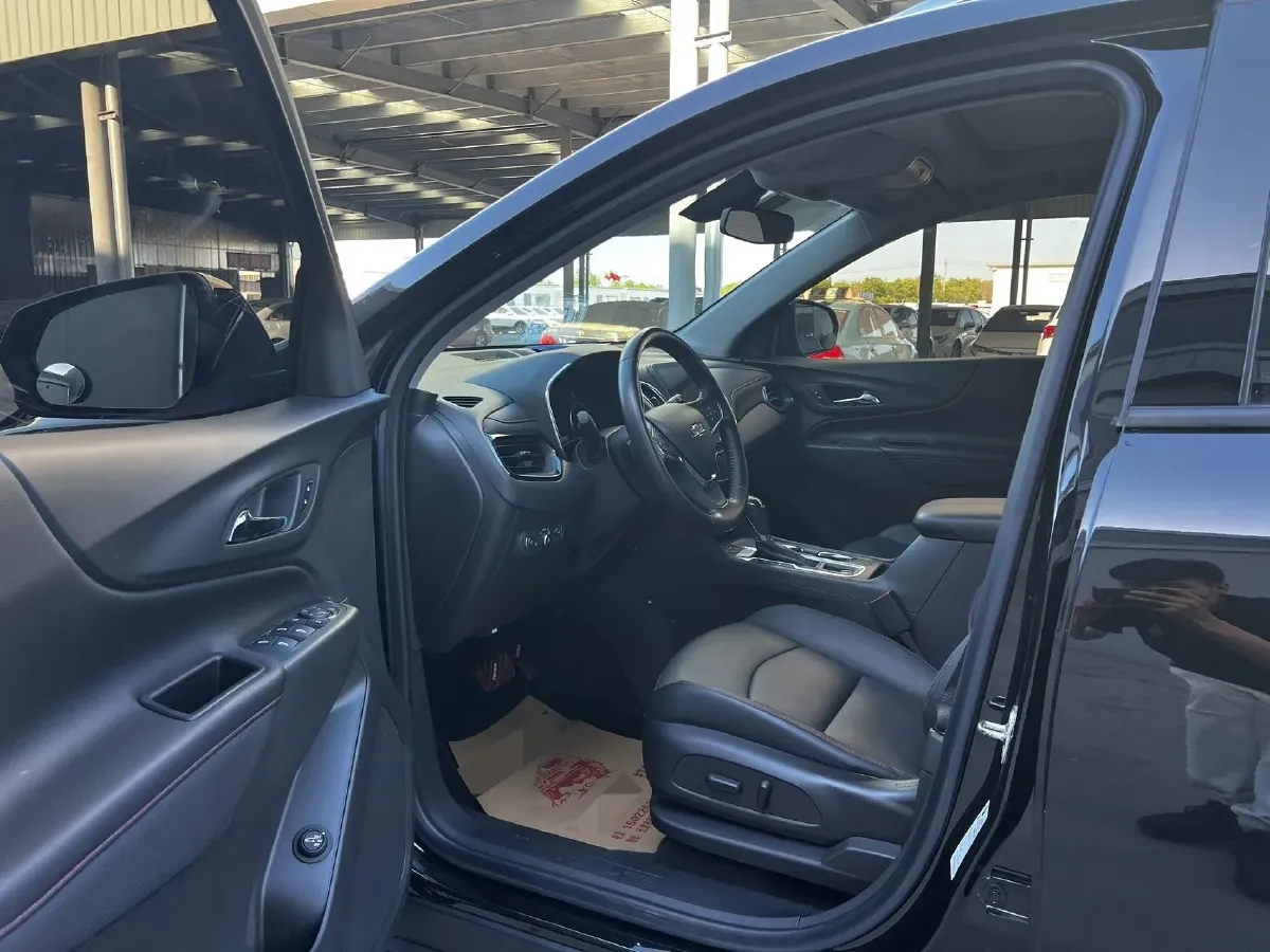 2019 Chevrolet Equinox 2.0T 260HP L4 9AT,autocango,china used car exporter,china ev exporter,chinese used car exporter,chinese used ev exporter