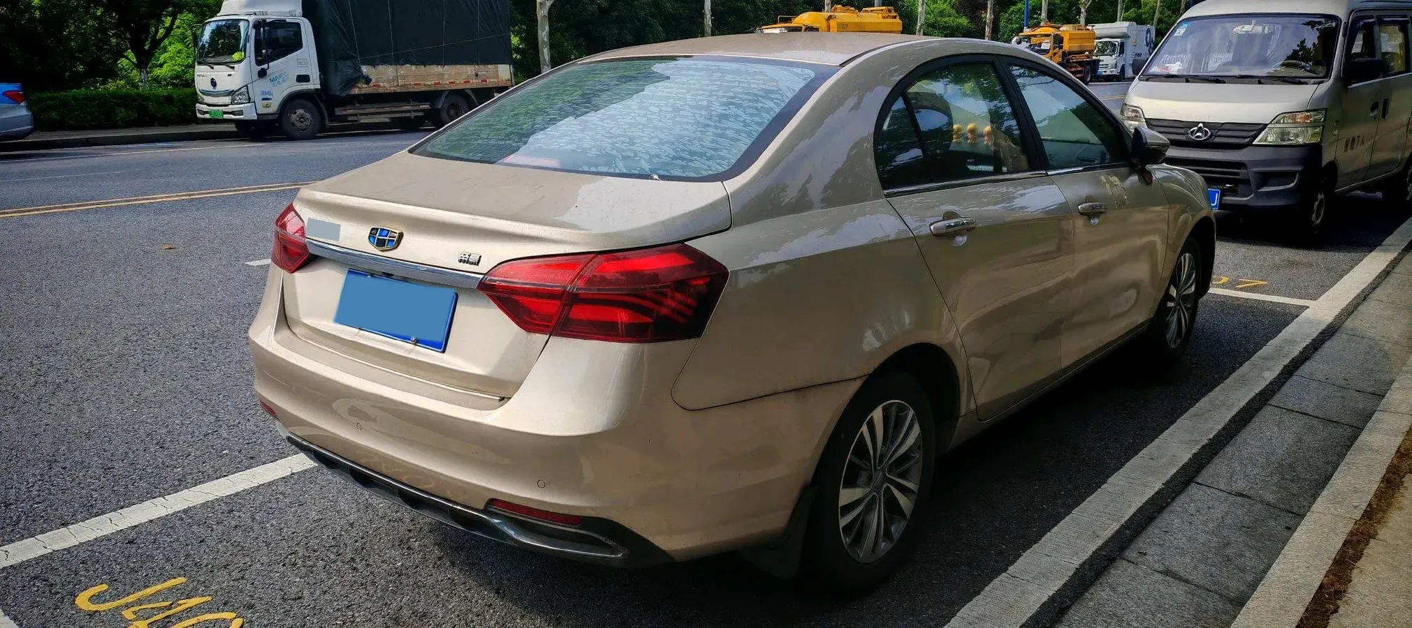 2018 Geely Emgrand 1.5L 109HP L4 5MT,autocango,china used car exporter,china ev exporter,chinese used car exporter,chinese used ev exporter