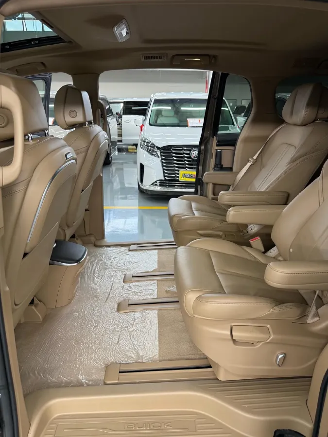 2020 Buick GL8 2.0T 237HP L4 9AT,autocango,china used car exporter,china ev exporter,chinese used car exporter,chinese used ev exporter