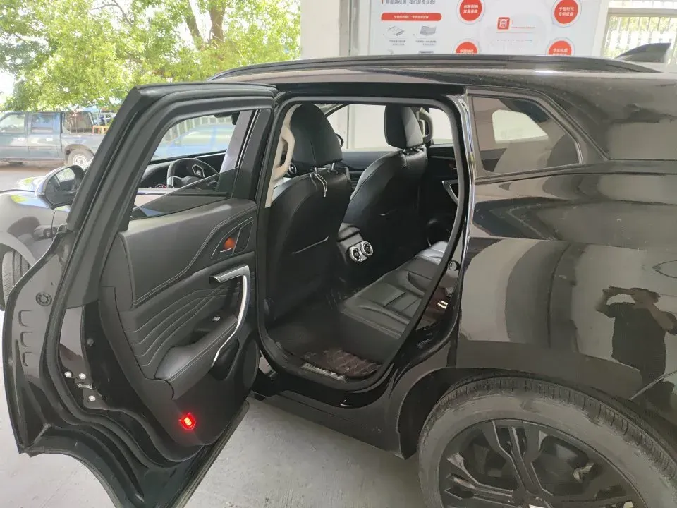 2020 WEY VV7 2.0T 227HP L4 7DCT,autocango,china used car exporter,china ev exporter,chinese used car exporter,chinese used ev exporter