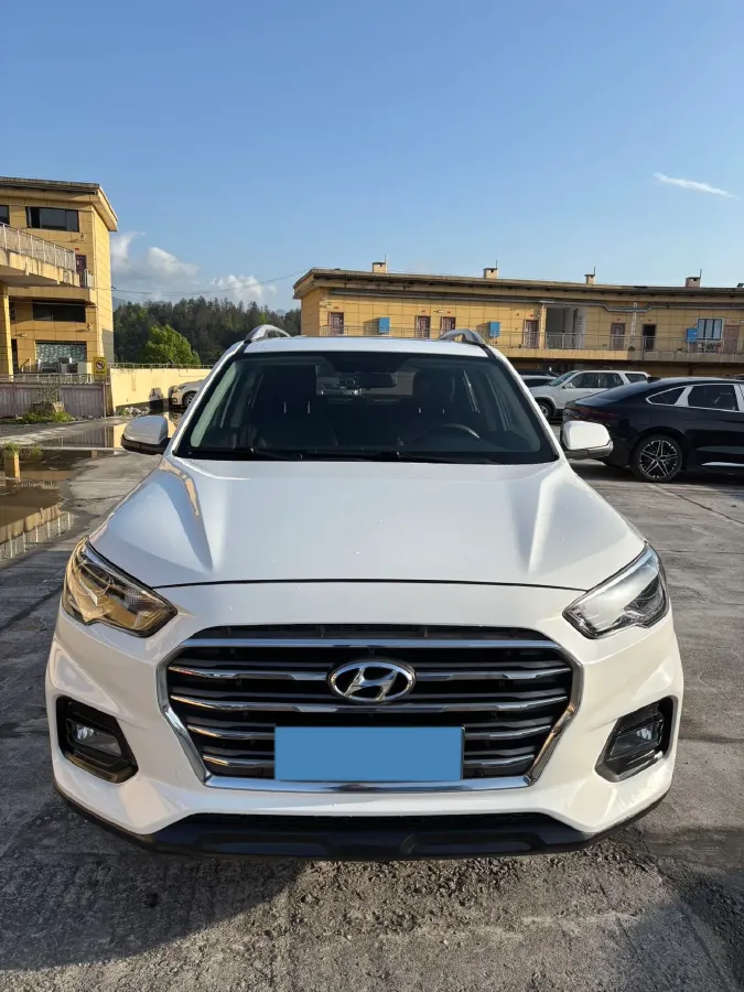 2018 Hyundai ix35 2.0L 160HP L4 6AT,autocango,china used car exporter,china ev exporter,chinese used car exporter,chinese used ev exporter