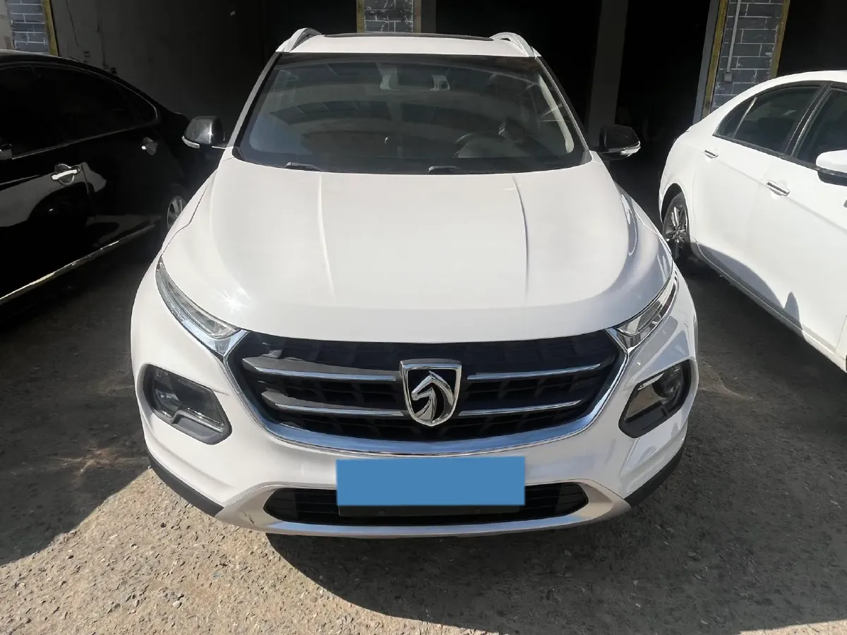 2017 BaoJun 510 1.5L 112HP L4 6MT,autocango,china used car exporter,china ev exporter,chinese used car exporter,chinese used ev exporter