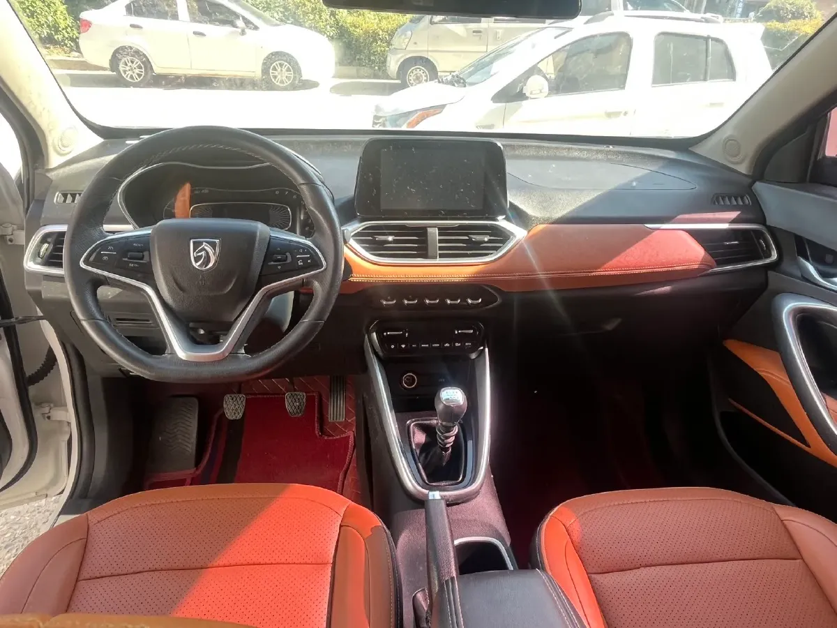2017 BaoJun 510 1.5L 112HP L4 6MT,autocango,china used car exporter,china ev exporter,chinese used car exporter,chinese used ev exporter