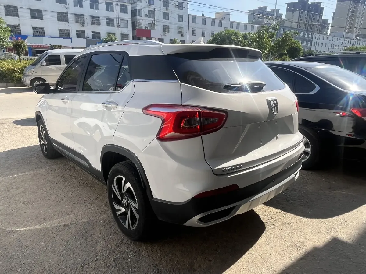 2017 BaoJun 510 1.5L 112HP L4 6MT,autocango,china used car exporter,china ev exporter,chinese used car exporter,chinese used ev exporter
