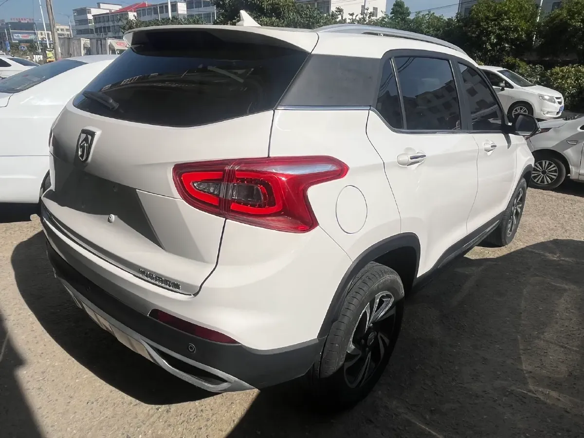 2017 BaoJun 510 1.5L 112HP L4 6MT,autocango,china used car exporter,china ev exporter,chinese used car exporter,chinese used ev exporter