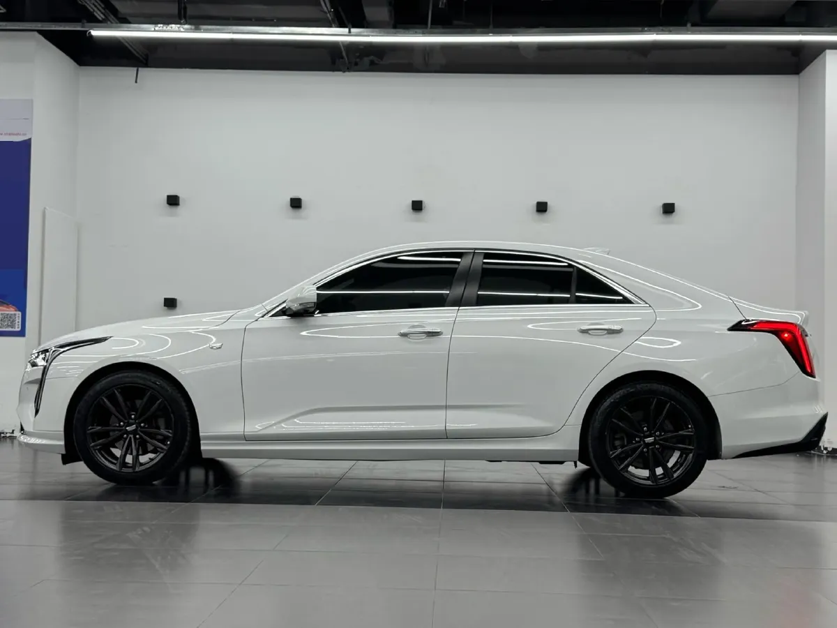2022 Cadillac CT4 2.0T 237HP L4 8AT,autocango,china used car exporter,china ev exporter,chinese used car exporter,chinese used ev exporter