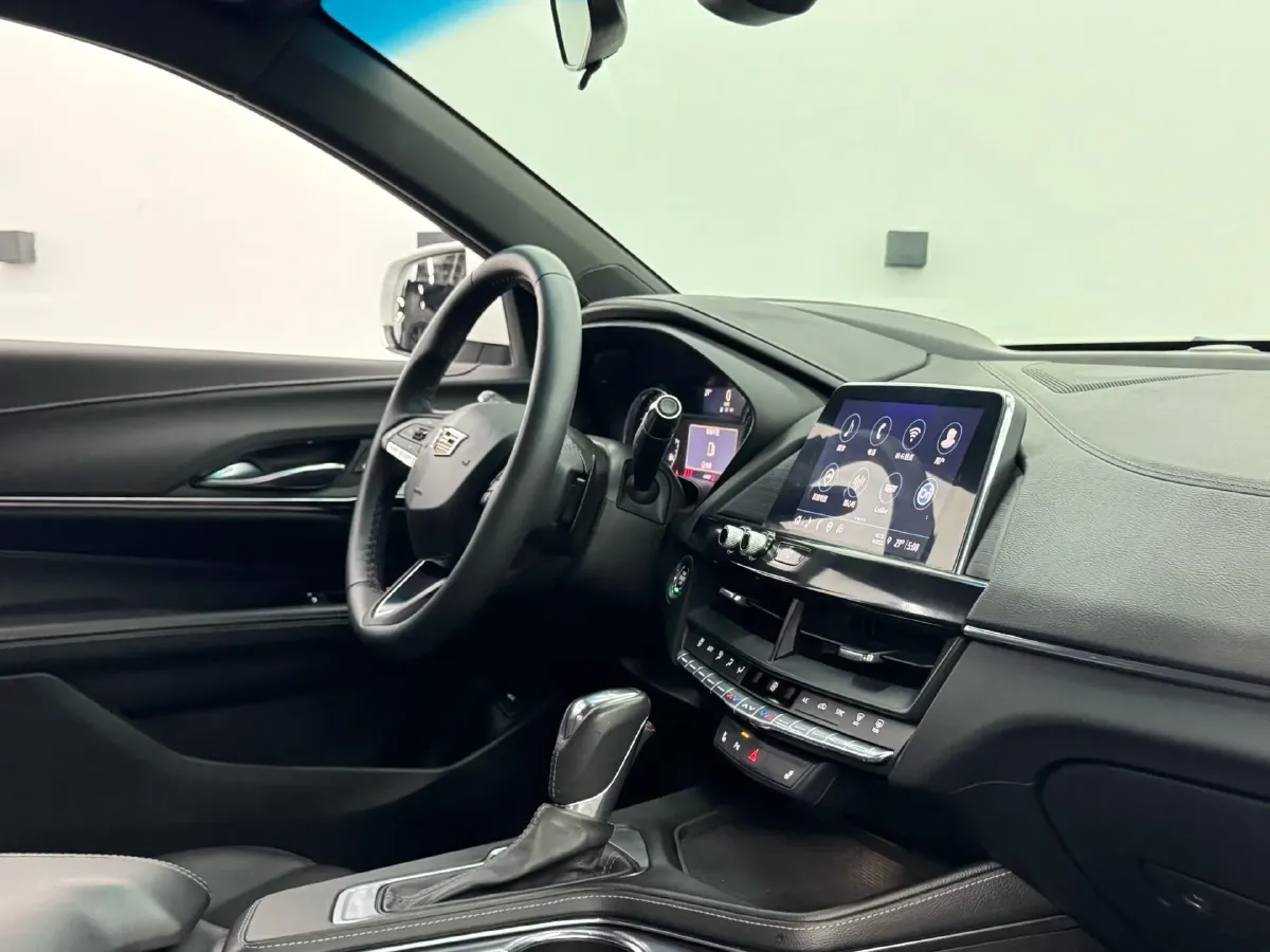 2022 Cadillac CT4 2.0T 237HP L4 8AT,autocango,china used car exporter,china ev exporter,chinese used car exporter,chinese used ev exporter