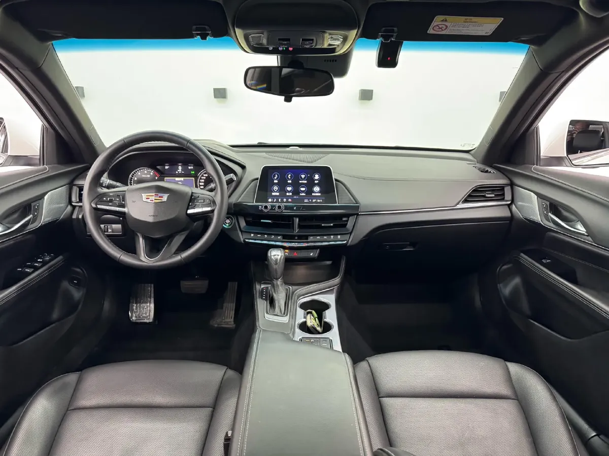 2022 Cadillac CT4 2.0T 237HP L4 8AT,autocango,china used car exporter,china ev exporter,chinese used car exporter,chinese used ev exporter