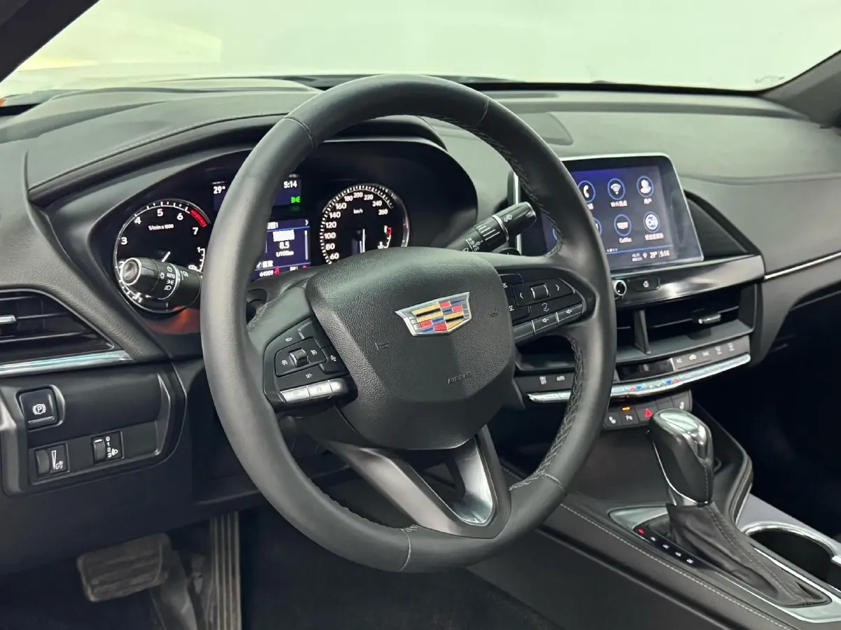 2022 Cadillac CT4 2.0T 237HP L4 8AT,autocango,china used car exporter,china ev exporter,chinese used car exporter,chinese used ev exporter