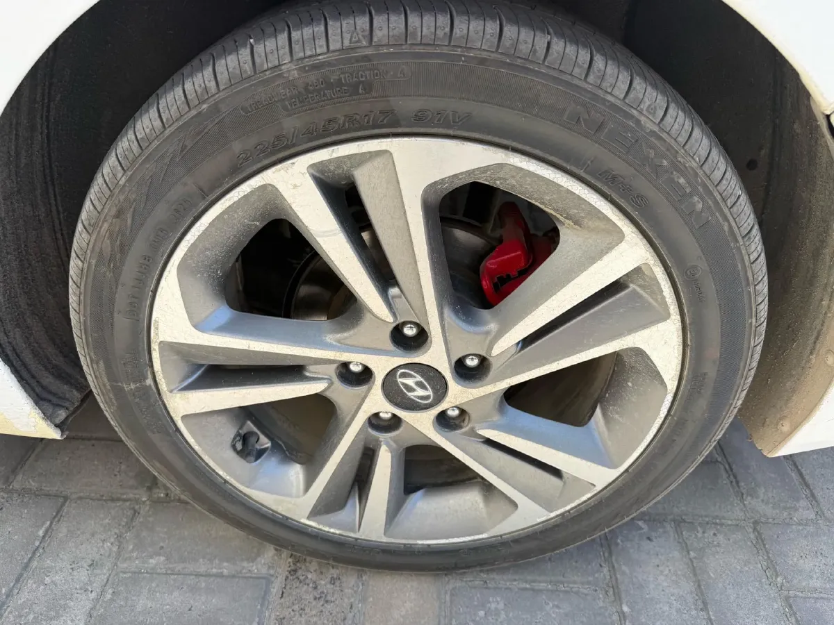 2016 Hyundai Elantra 1.6L 130HP L4 6AT,autocango,china used car exporter,china ev exporter,chinese used car exporter,chinese used ev exporter