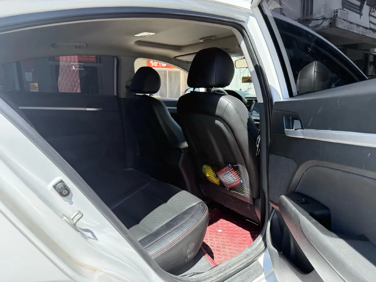 2016 Hyundai Elantra 1.6L 130HP L4 6AT,autocango,china used car exporter,china ev exporter,chinese used car exporter,chinese used ev exporter