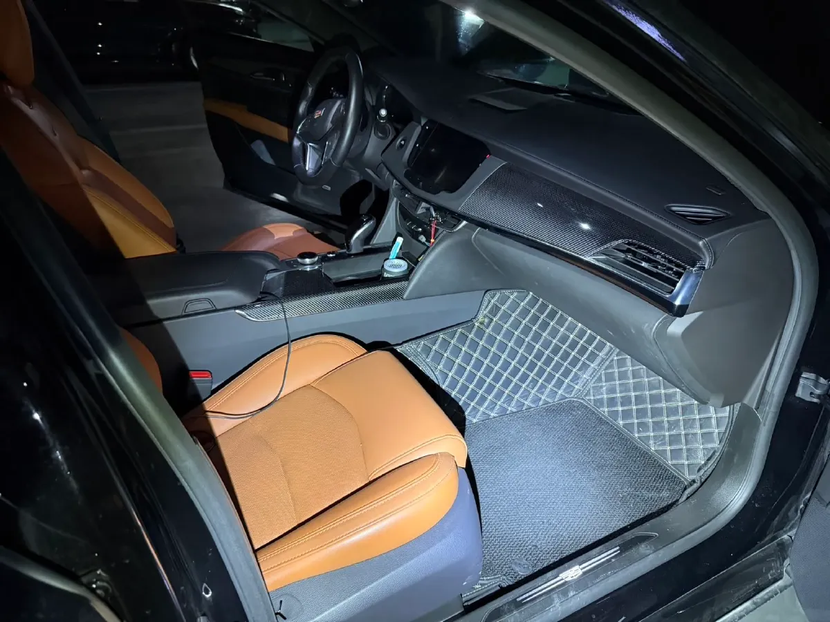 2022 Cadillac CT6 2.0T 237HP L4 10AT,autocango,china used car exporter,china ev exporter,chinese used car exporter,chinese used ev exporter