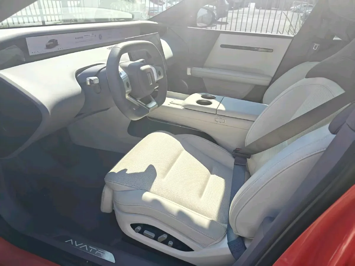 2025 Avatr 06 REEV 156HP REEV,autocango,china used car exporter,china ev exporter,chinese used car exporter,chinese used ev exporter