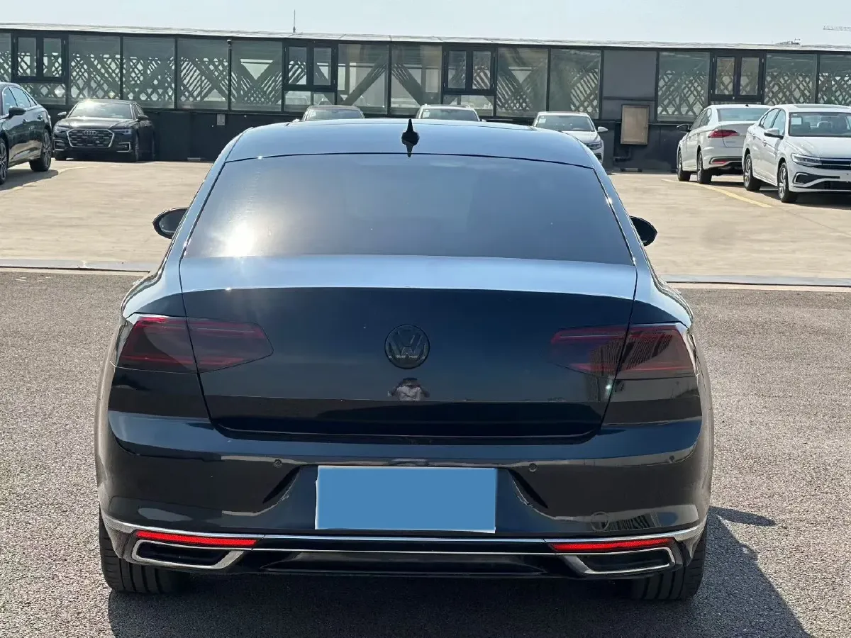 2020 Volkswagen Magotan 2.0T 220HP L4 7DCT,autocango,china used car exporter,china ev exporter,chinese used car exporter,chinese used ev exporter