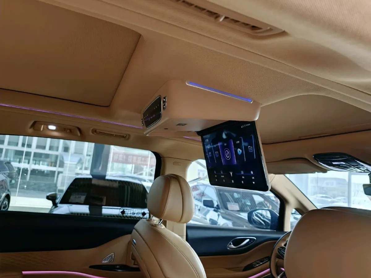 2022 Voyah Dream 1.5T 136HP L4 PHEV 25.57KWH,autocango,china used car exporter,china ev exporter,chinese used car exporter,chinese used ev exporter