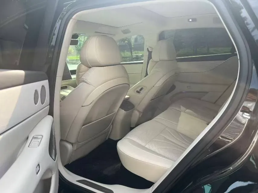 2026 Voyah ZhuiGuang L 1.5T 150HP L4 PHEV,autocango,china used car exporter,china ev exporter,chinese used car exporter,chinese used ev exporter