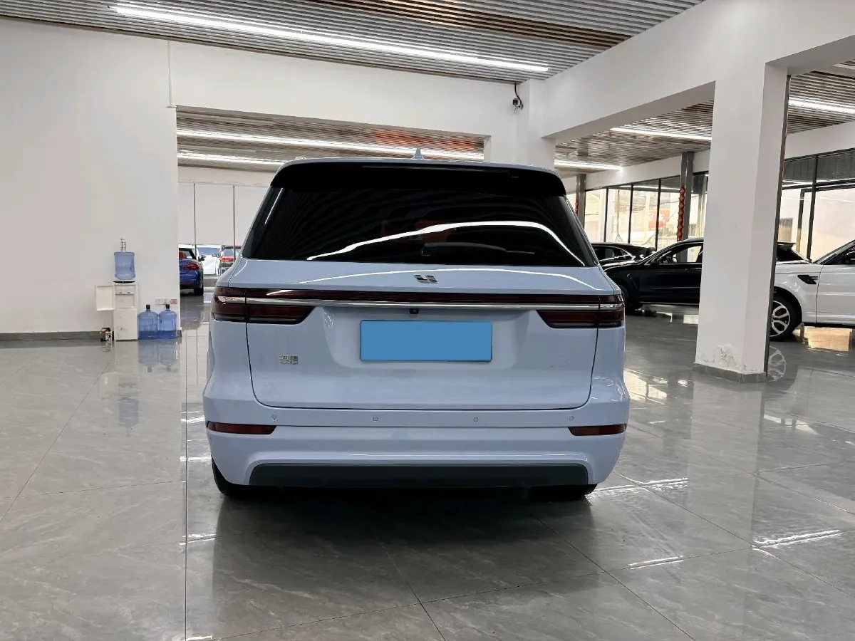 2021 Li ONE Range Extended 131HP REEV 40.5KWH,autocango,china used car exporter,china ev exporter,chinese used car exporter,chinese used ev exporter