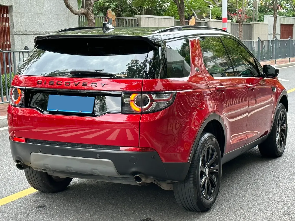 2018 Land Rover Discovery Sport 2.0T 241HP L4 9AT,autocango,china used car exporter,china ev exporter,chinese used car exporter,chinese used ev exporter