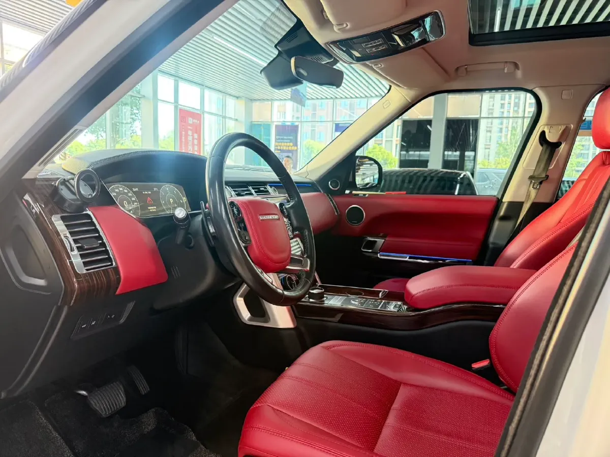 2016 Land Rover Range Rover Evoque 2.0T 241HP L4 9AT,autocango,china used car exporter,china ev exporter,chinese used car exporter,chinese used ev exporter