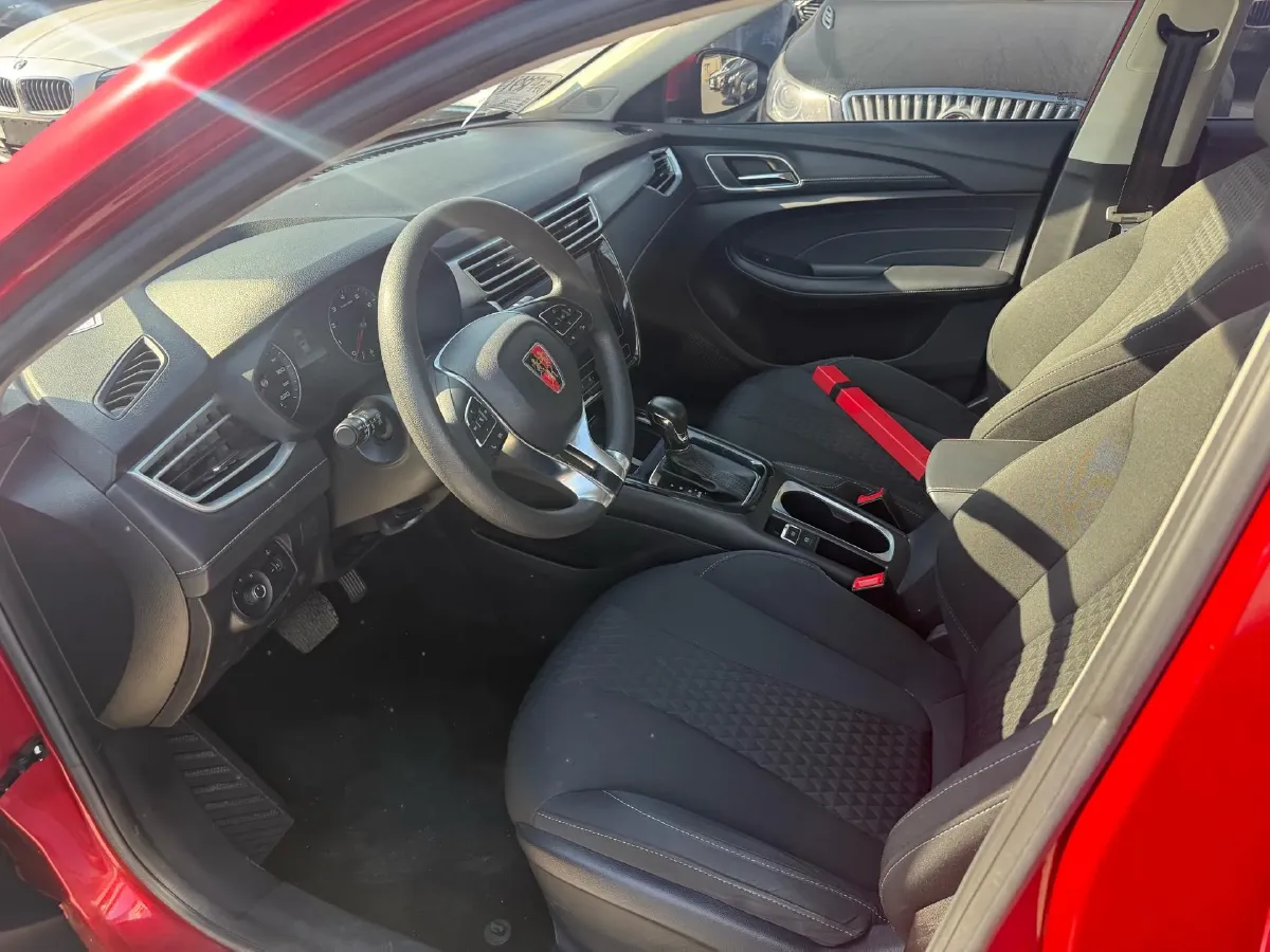 2019 Roewe i5 1.5L 120HP L4 CVT,autocango,china used car exporter,china ev exporter,chinese used car exporter,chinese used ev exporter