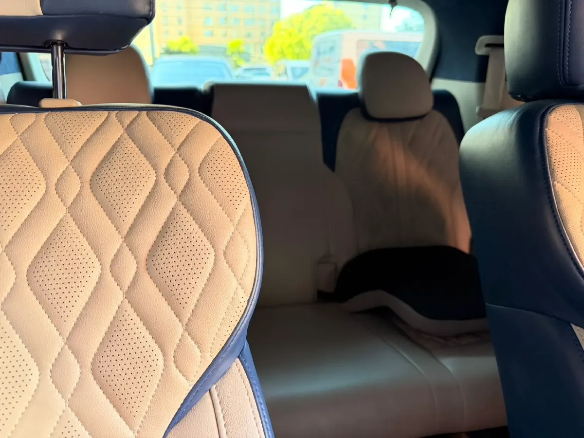 2021 Buick GL8 2.0T 237HP L4 9AT,autocango,china used car exporter,china ev exporter,chinese used car exporter,chinese used ev exporter
