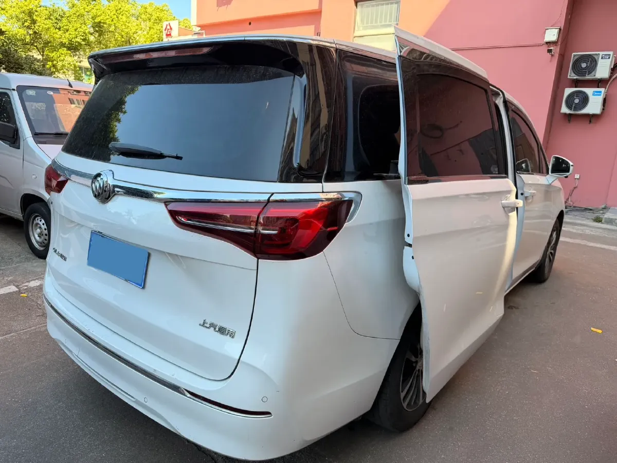 2021 Buick GL8 2.0T 237HP L4 9AT,autocango,china used car exporter,china ev exporter,chinese used car exporter,chinese used ev exporter
