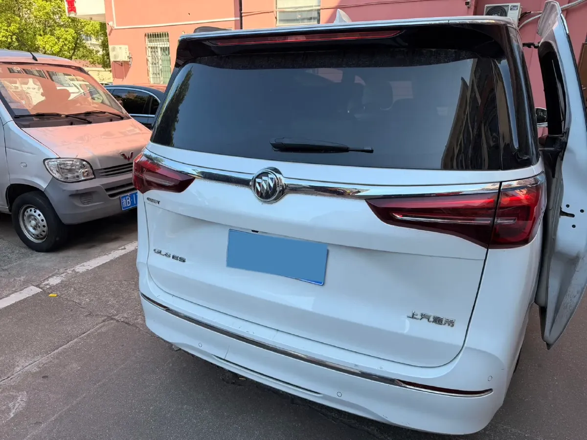 2021 Buick GL8 2.0T 237HP L4 9AT,autocango,china used car exporter,china ev exporter,chinese used car exporter,chinese used ev exporter