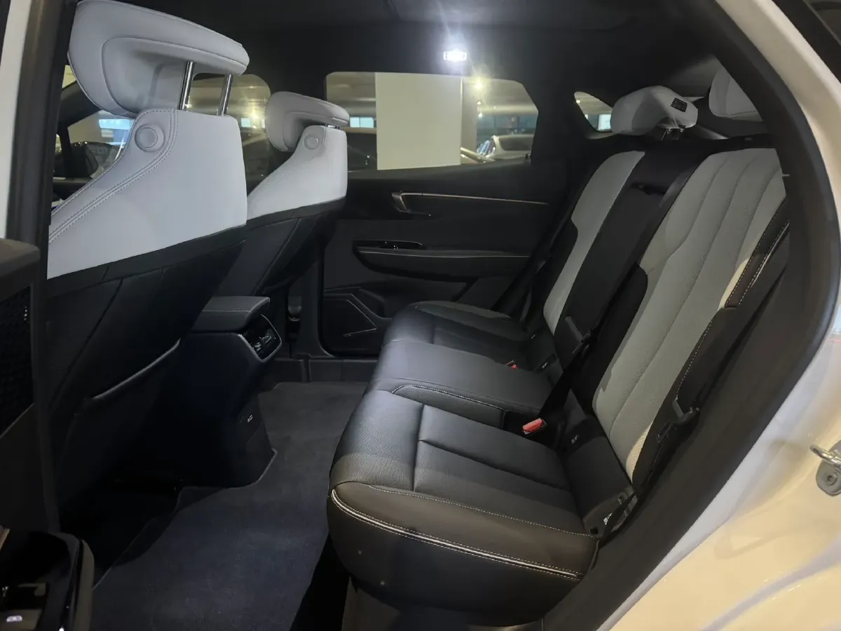 2023 Aiways U6 BEV 63KWH,autocango,china used car exporter,china ev exporter,chinese used car exporter,chinese used ev exporter