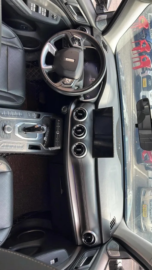 2021 WEY VV6 2.0T 227HP L4 7DCT,autocango,china used car exporter,china ev exporter,chinese used car exporter,chinese used ev exporter