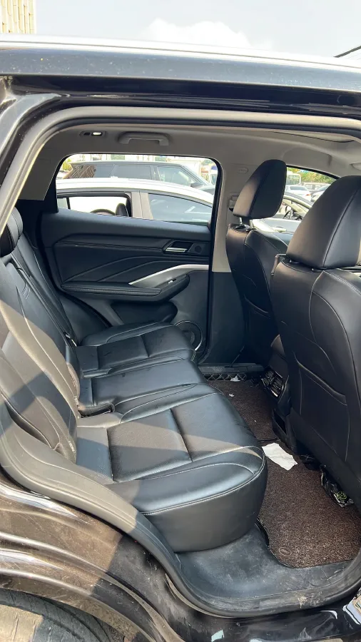 2021 WEY VV6 2.0T 227HP L4 7DCT,autocango,china used car exporter,china ev exporter,chinese used car exporter,chinese used ev exporter