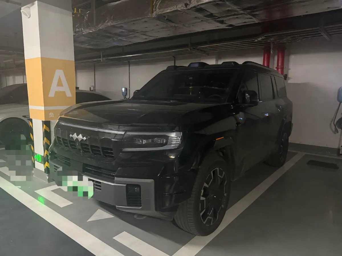 2025 FangChengBao Bao 8 2.0T 245HP L4 E-CVT PHEV 36.8KWH,autocango,china used car exporter,china ev exporter,chinese used car exporter,chinese used ev exporter