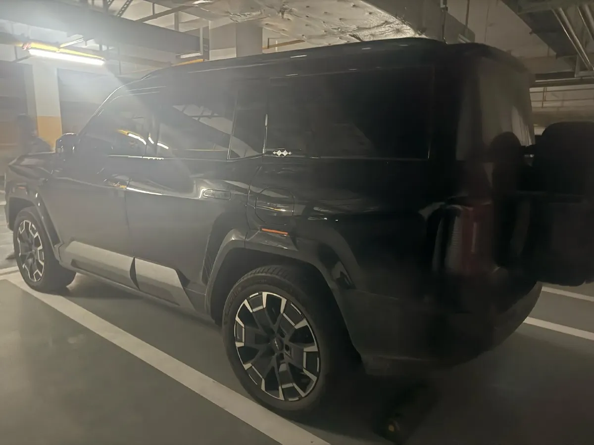 2025 FangChengBao Bao 8 2.0T 245HP L4 E-CVT PHEV 36.8KWH,autocango,china used car exporter,china ev exporter,chinese used car exporter,chinese used ev exporter
