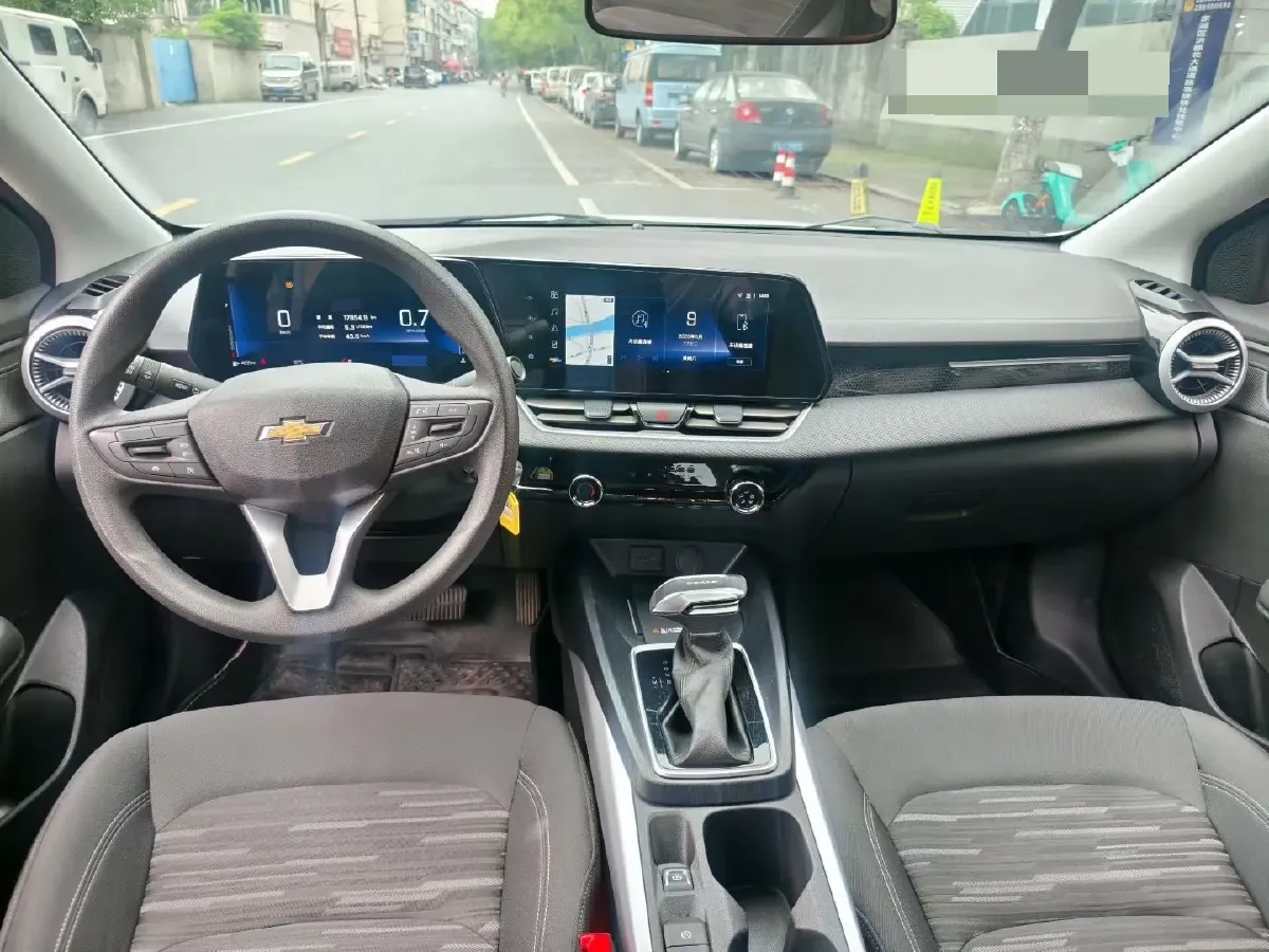 2023 Chevrolet Monza 1.5L 113HP L4 6DCT,autocango,china used car exporter,china ev exporter,chinese used car exporter,chinese used ev exporter