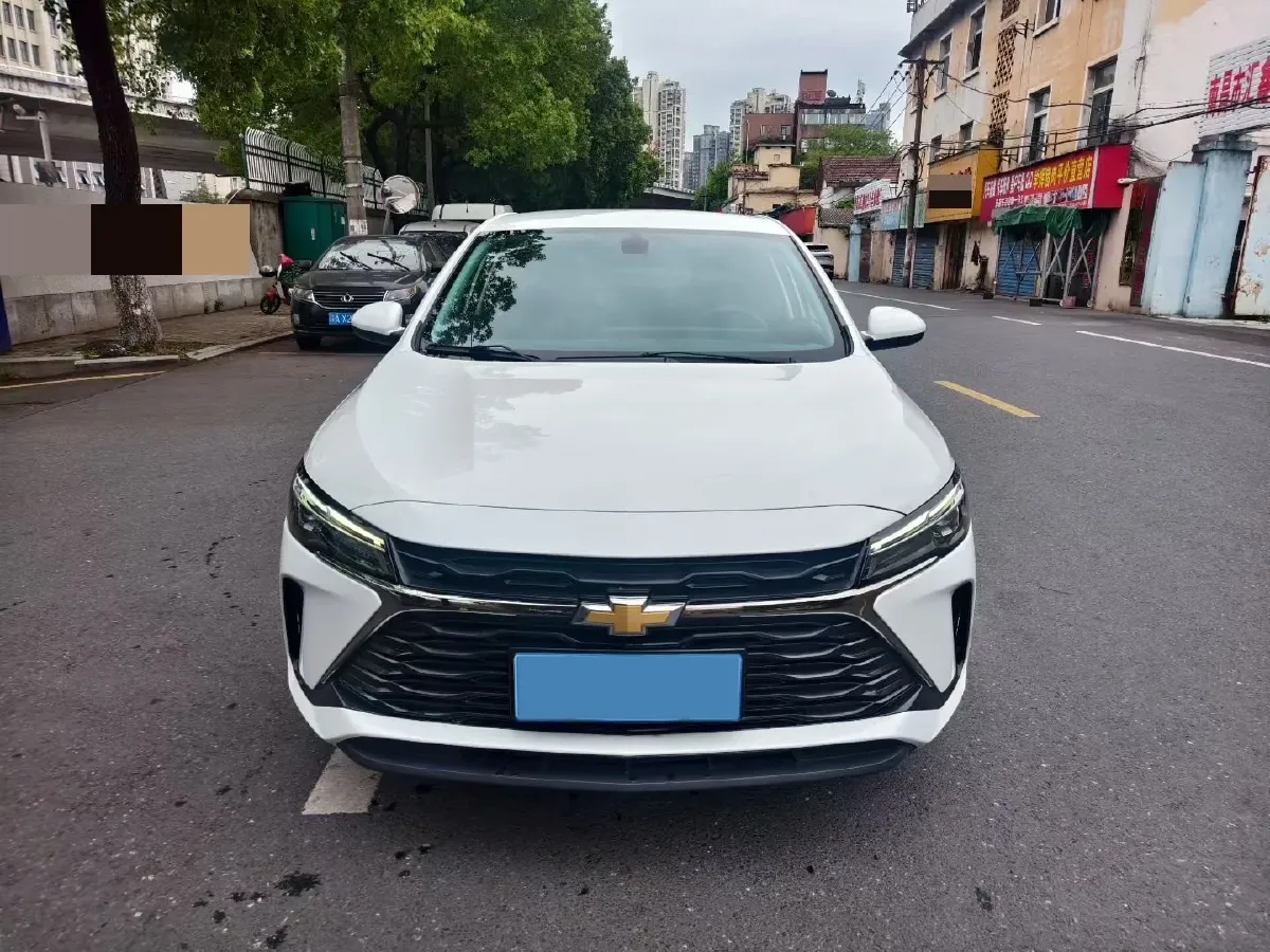 2023 Chevrolet Monza 1.5L 113HP L4 6DCT,autocango,china used car exporter,china ev exporter,chinese used car exporter,chinese used ev exporter