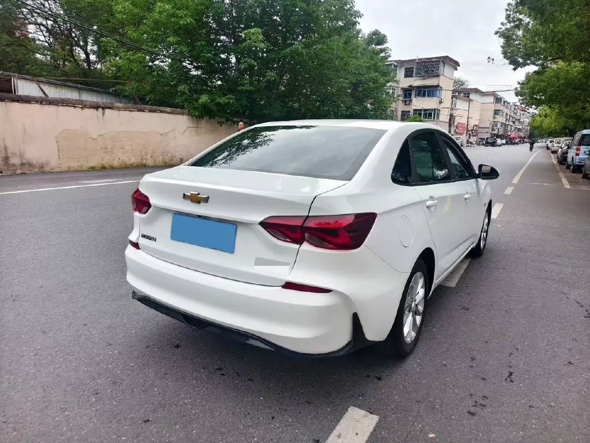 2023 Chevrolet Monza 1.5L 113HP L4 6DCT,autocango,china used car exporter,china ev exporter,chinese used car exporter,chinese used ev exporter