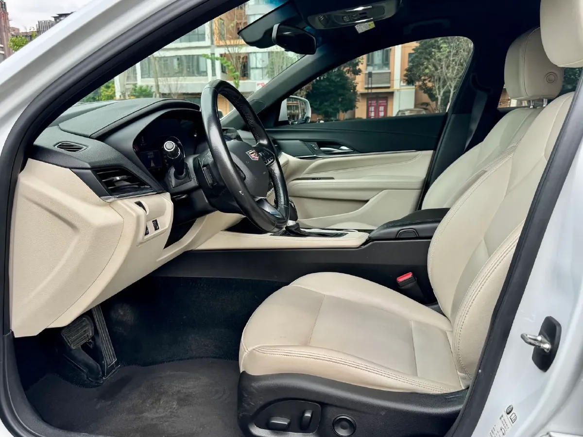 2020 Cadillac CT4 2.0T 237HP L4 8AT,autocango,china used car exporter,china ev exporter,chinese used car exporter,chinese used ev exporter